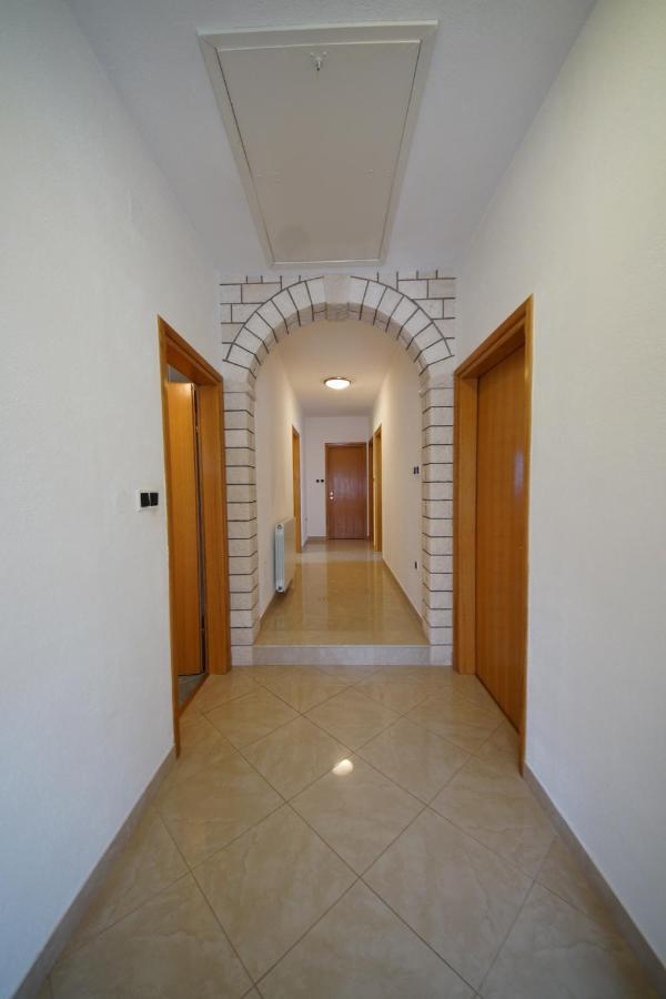 In Apartment 塞尼 外观 照片