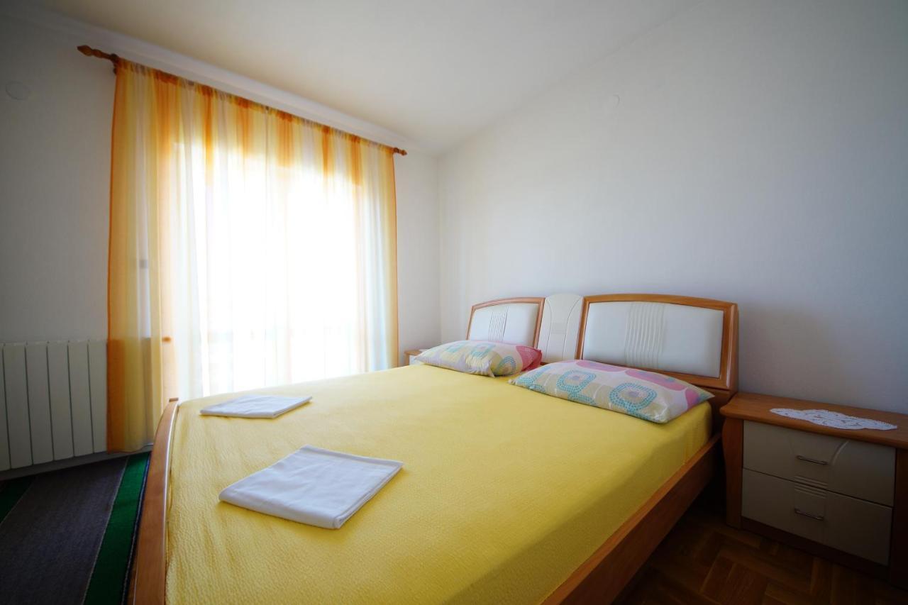 In Apartment 塞尼 外观 照片